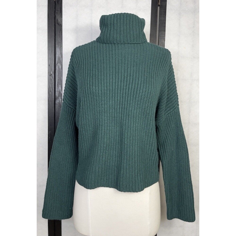Abercrombie X Small Women’s Knit Turtle Neck Sweater. XS - Picture 2 of 9